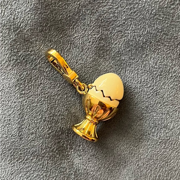 Vintage Juicy Couture cracked egg charm w/original box - Picture 4 of 7